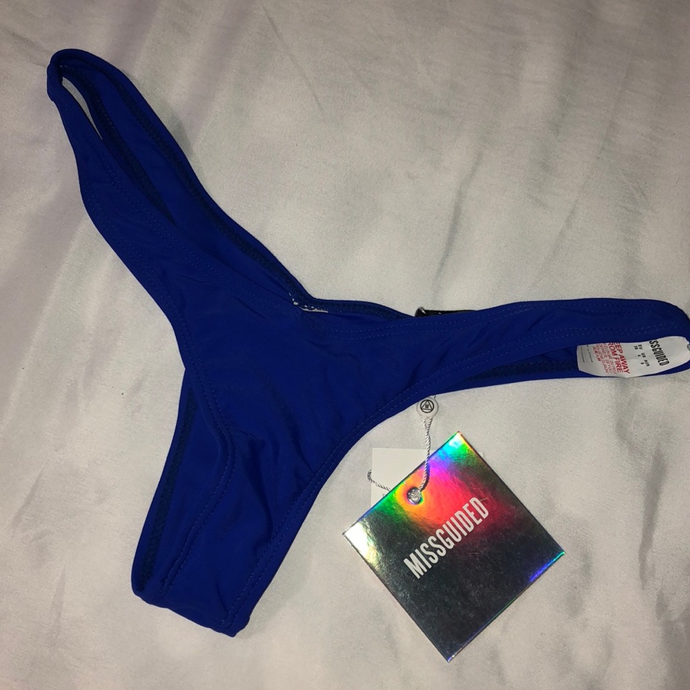 Thong bikini bottom